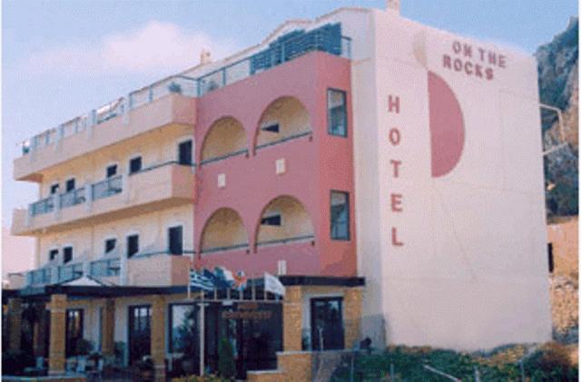 Hotel On The Rocks 2*